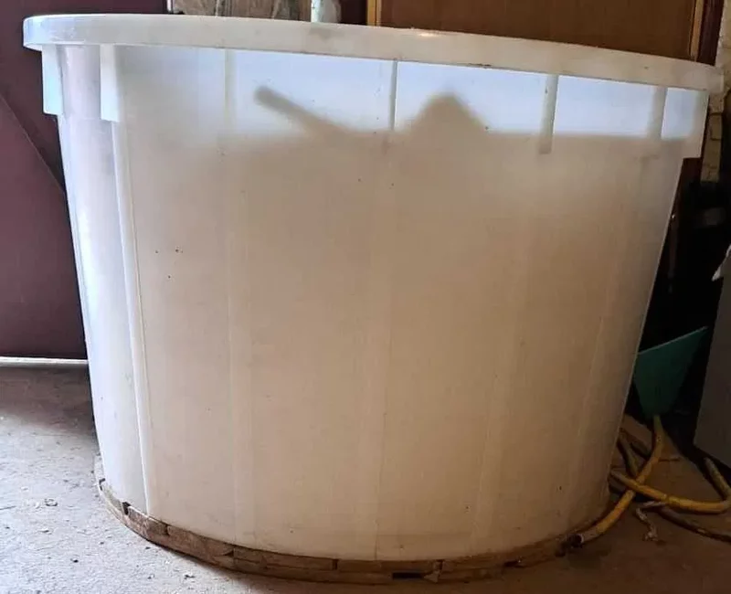 Cada plastic alimentar 700 litri